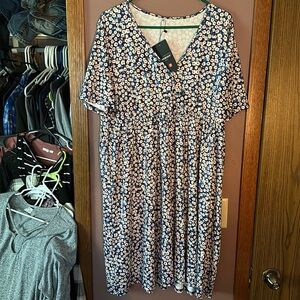Women’s floral dress size 2xl